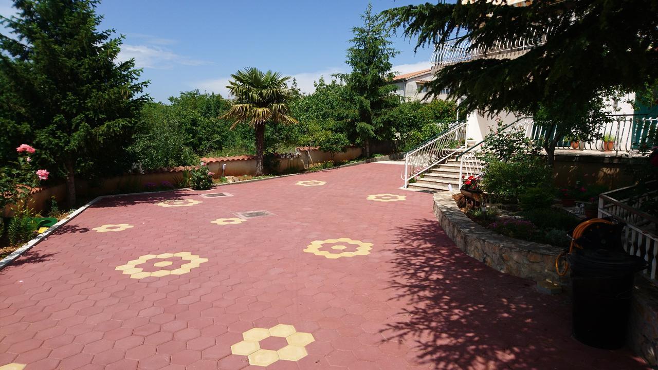 Countryside Family Retreat Apartment Sibenik Exterior photo